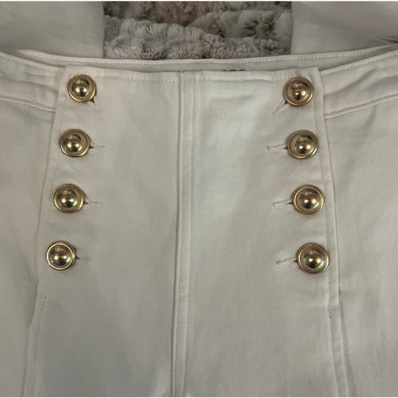 🆕 ⚓️ Michael Kors Sailor High Rise Flared Leg Jeans with gold hardware Buttons - Picture 5 of 17